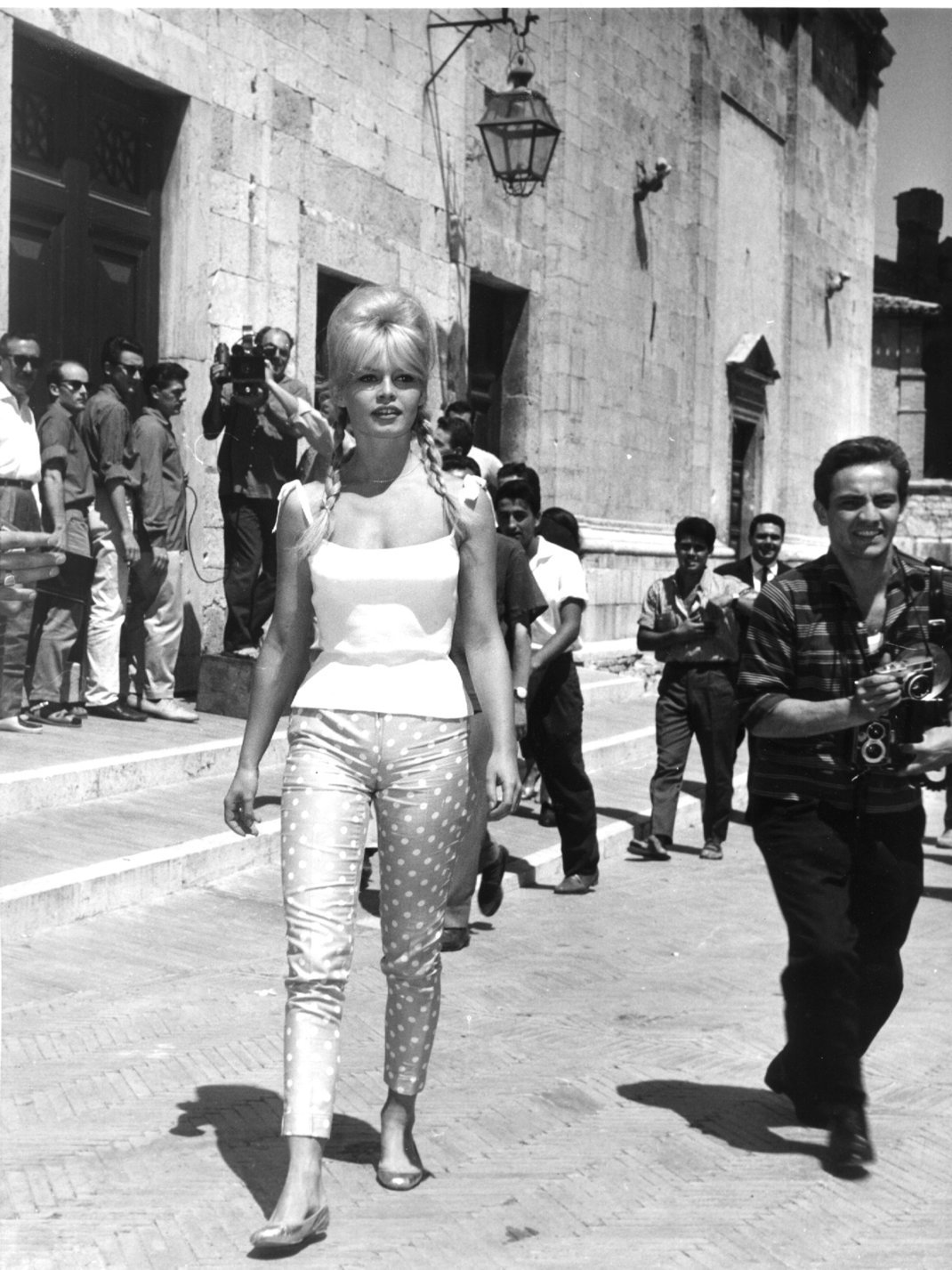 H Μπριζίτ Μπαρντό στο Κάπρι. 1961 / Φωτογραφία: AP