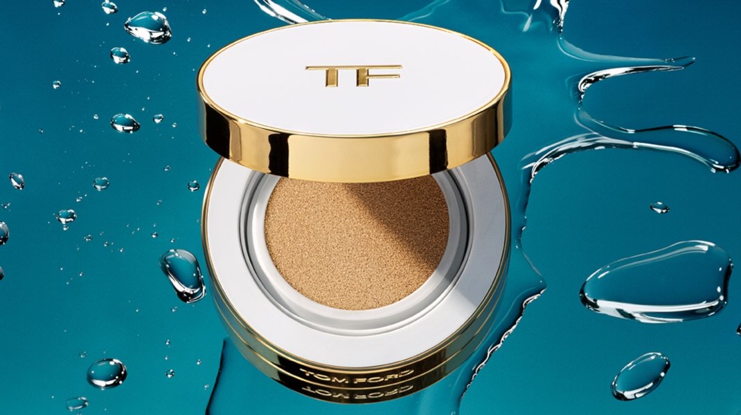 Soleil Glow Up Foundation, Hydrating Cushion Compact