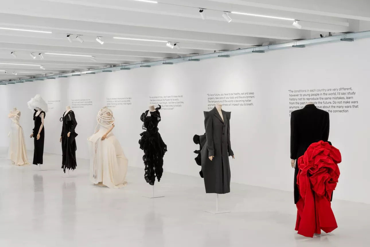   Yohji Yamamoto: «Letter to the future»/ Φωτογραφία: 10 Corso Como  