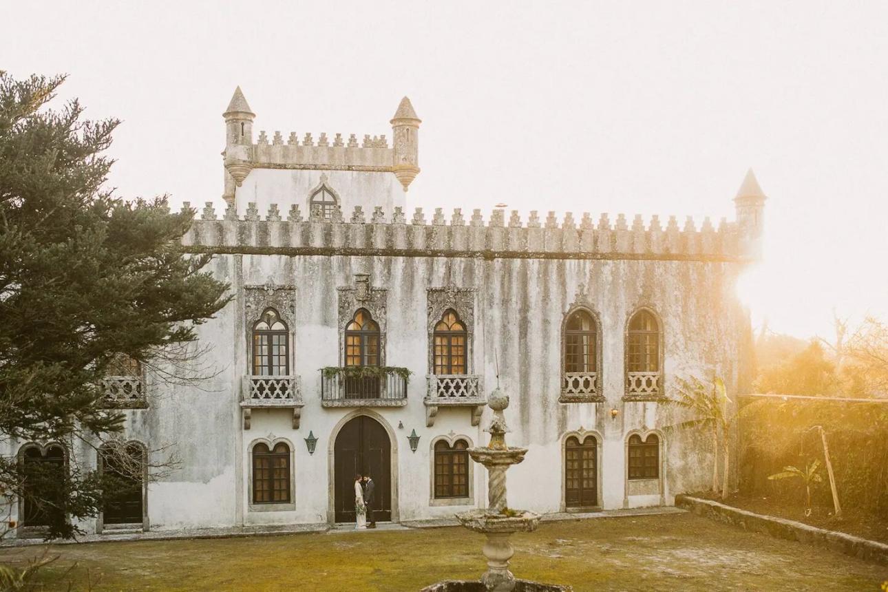  Santa Marta de Portuzelo Castle/ AIRBNB 