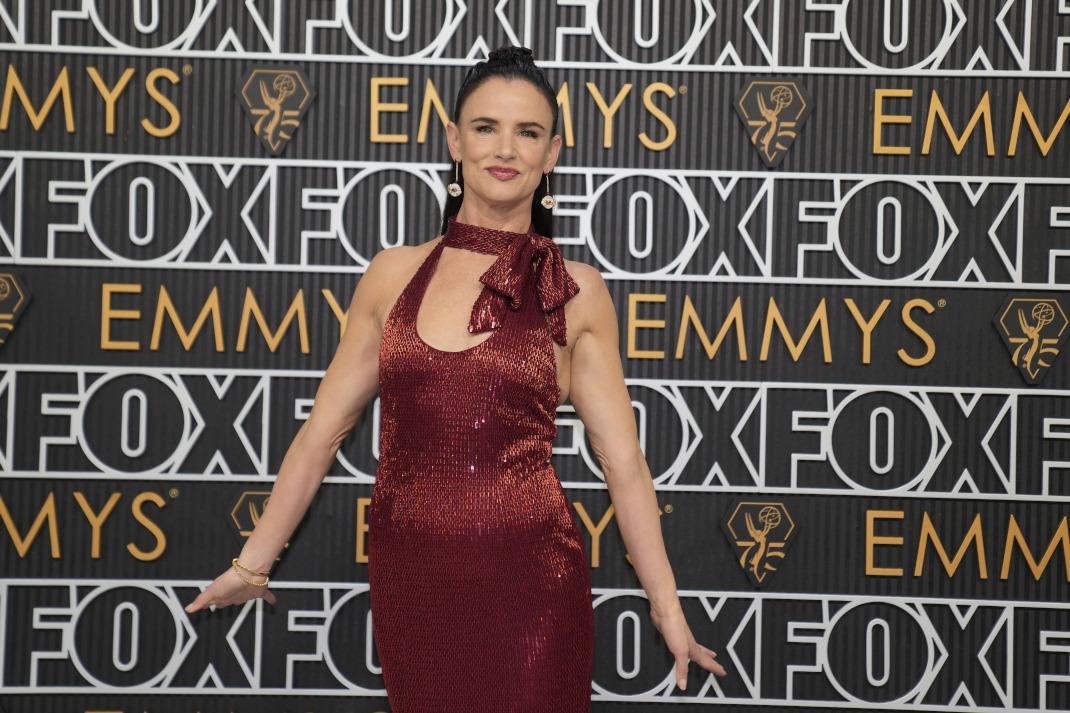 Το κόκκινο φόρεμα Moschino της Juliette Lewis