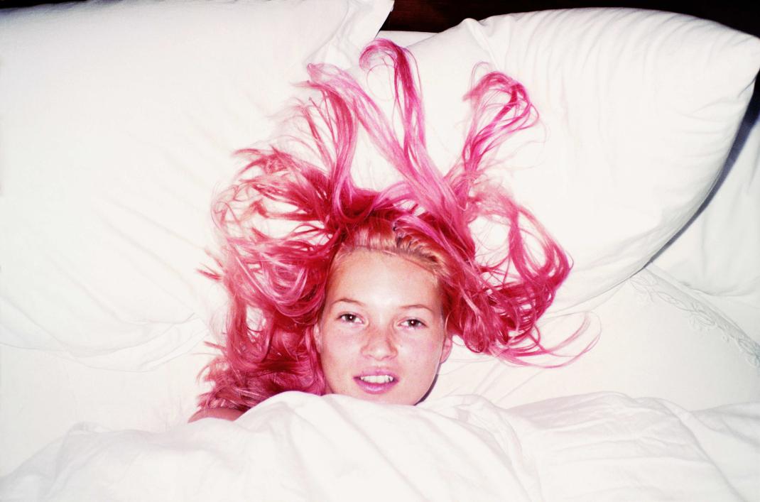 Juergen Teller, Young Pink Kate, London 1998 © Juergen Teller, All Rights Reserved