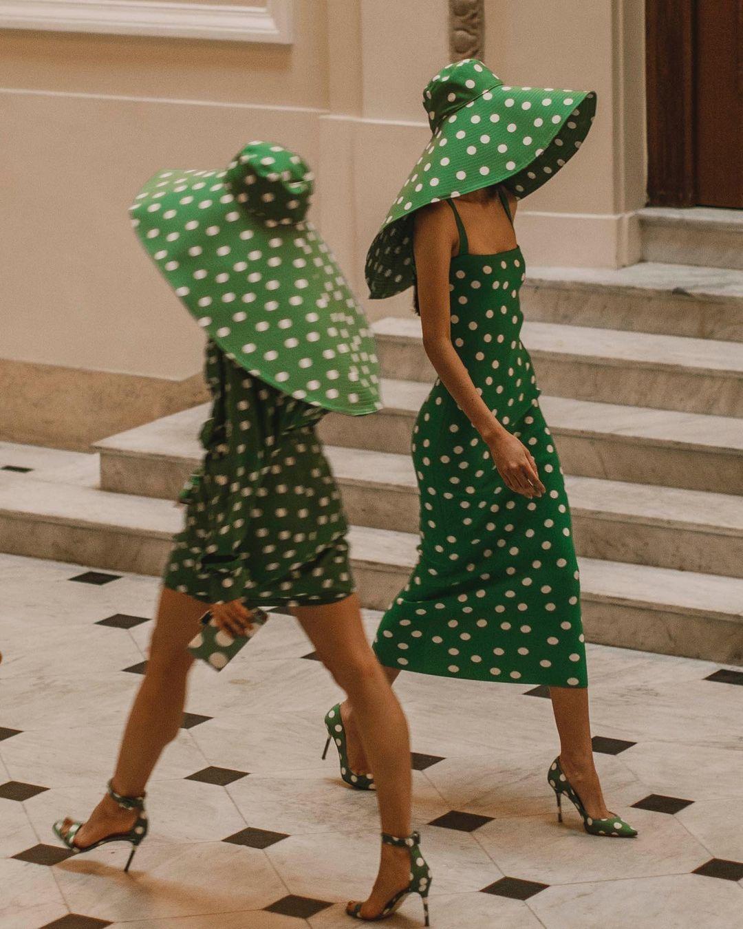 Η Resort 2024 collection του οίκου Carolina Herrera 