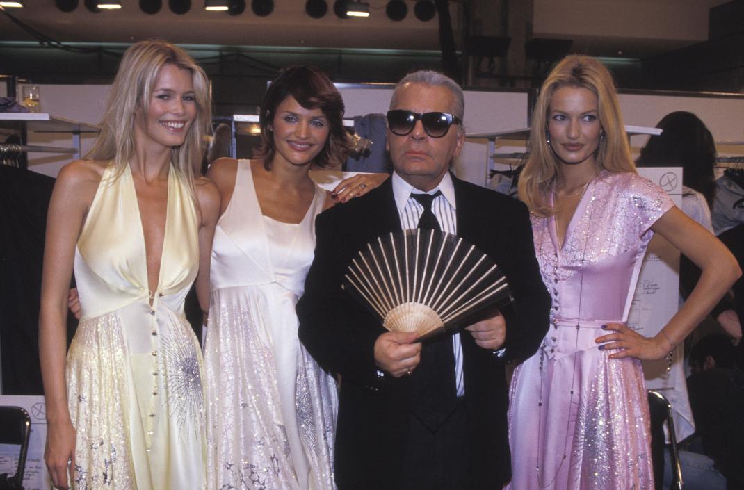 Claudia Schiffer, Helena Christensen, Karl Lagerfeld και Karen Mulder, 1994/Φωτογραφία: Getty Images