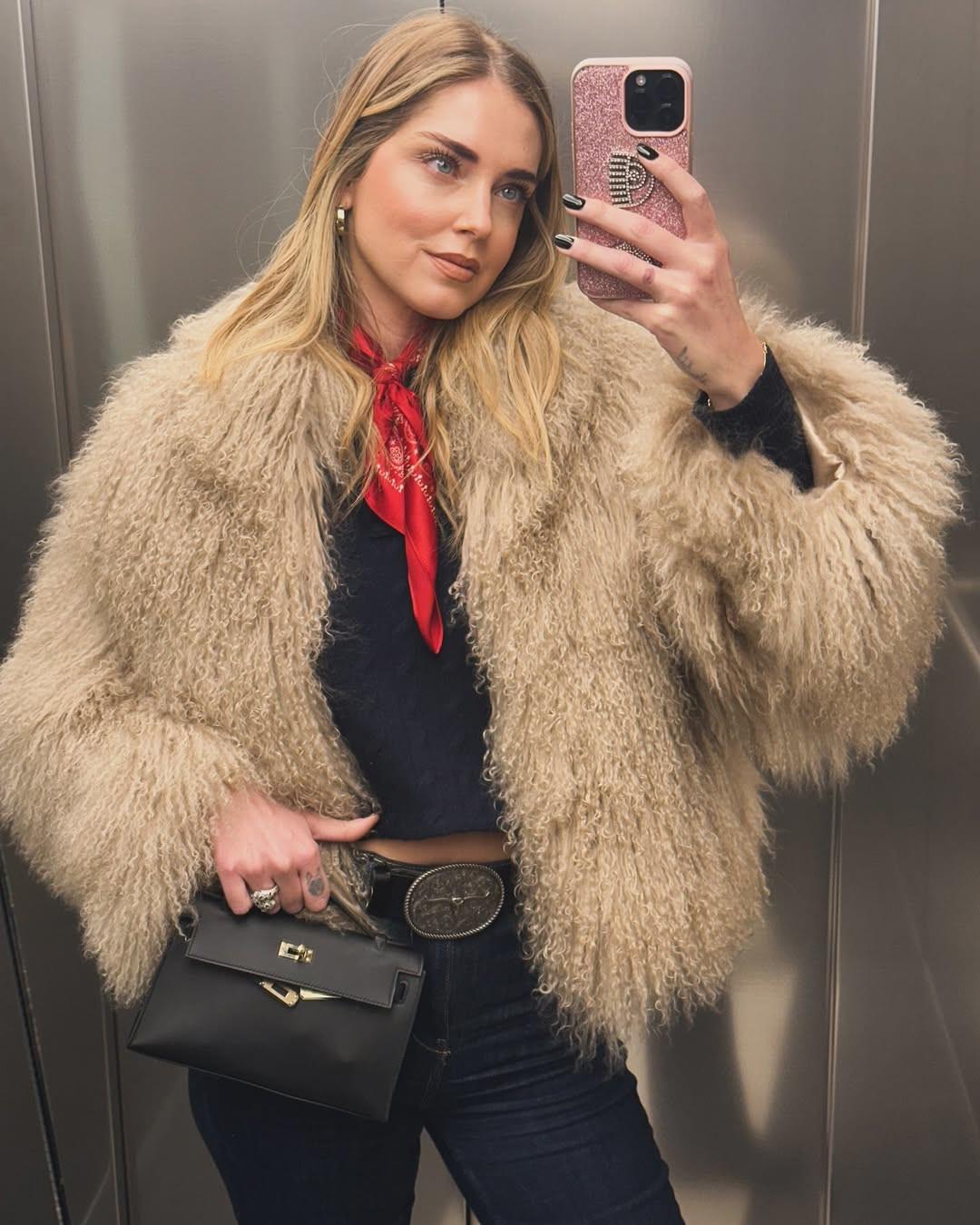 Η Κιάρα Φεράνι με far west λουκ/Φωτογραφία: Instagram/chiaraferragni