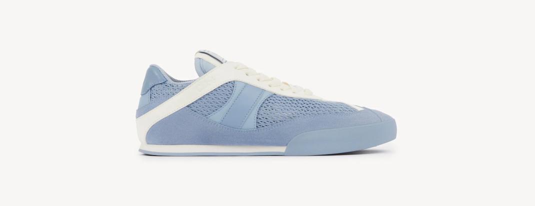 Sneakers σε baby blue χρώμα Chloe