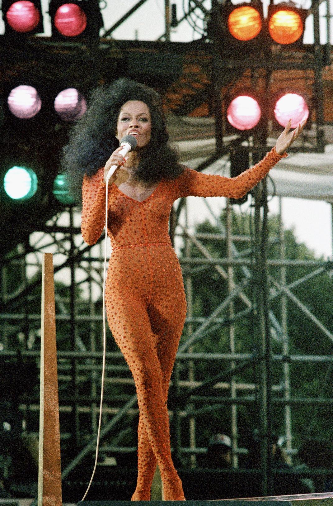 Η Diana Ross με ολόσωμη φόρμα το 1983 /Φωτογραφία: AP Images