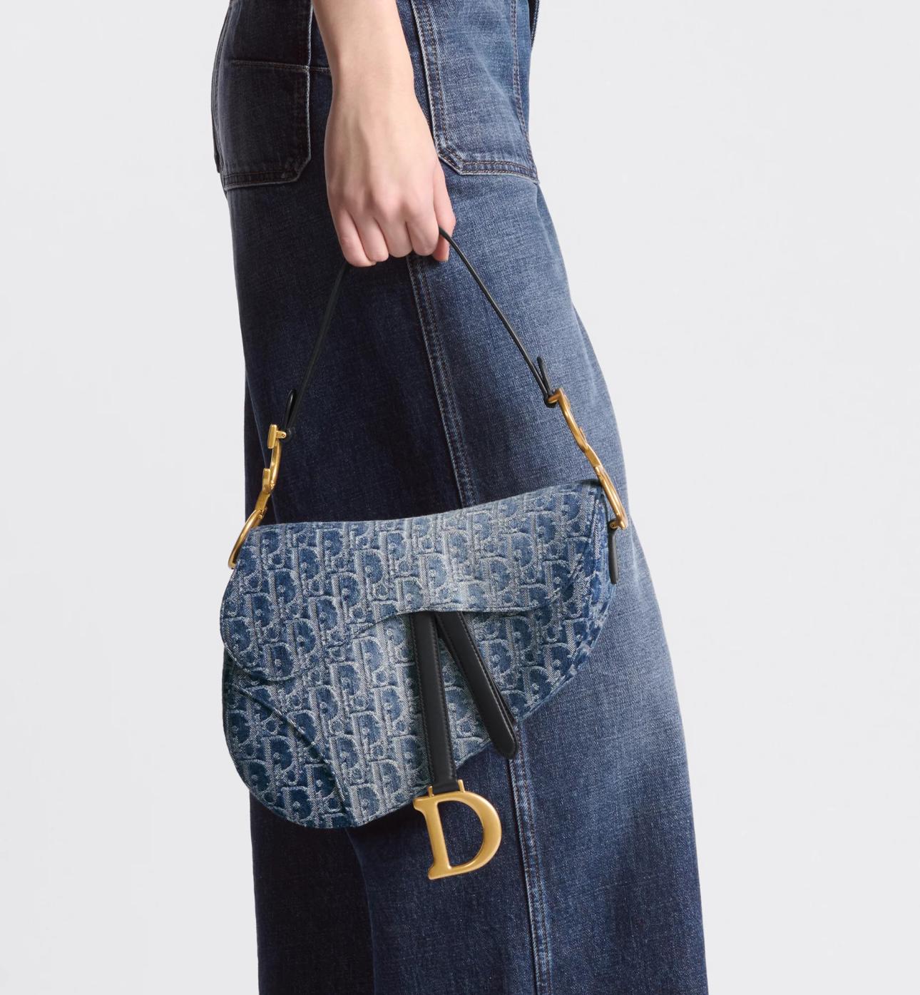 Saddle bag της Dior με δερμάτινο λουρί