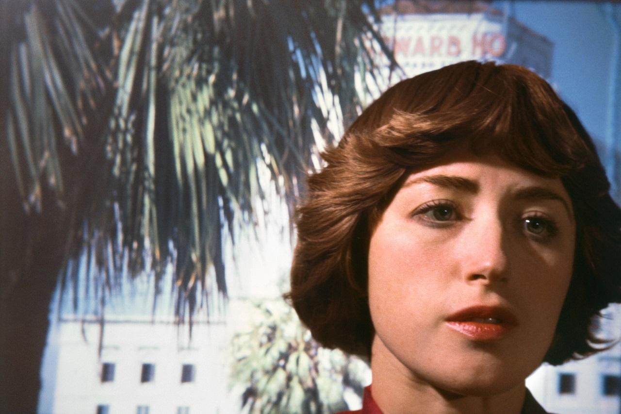 Cindy Sherman Untitled #80 1980 Χρωμογενική εκτύπωση 40,6 x 61 εκ. / 16 x 24 ίντσες Ευγενική παραχώρηση της καλλιτέχνιδας και της Hauser &amp; Wirth © Cindy Sherman