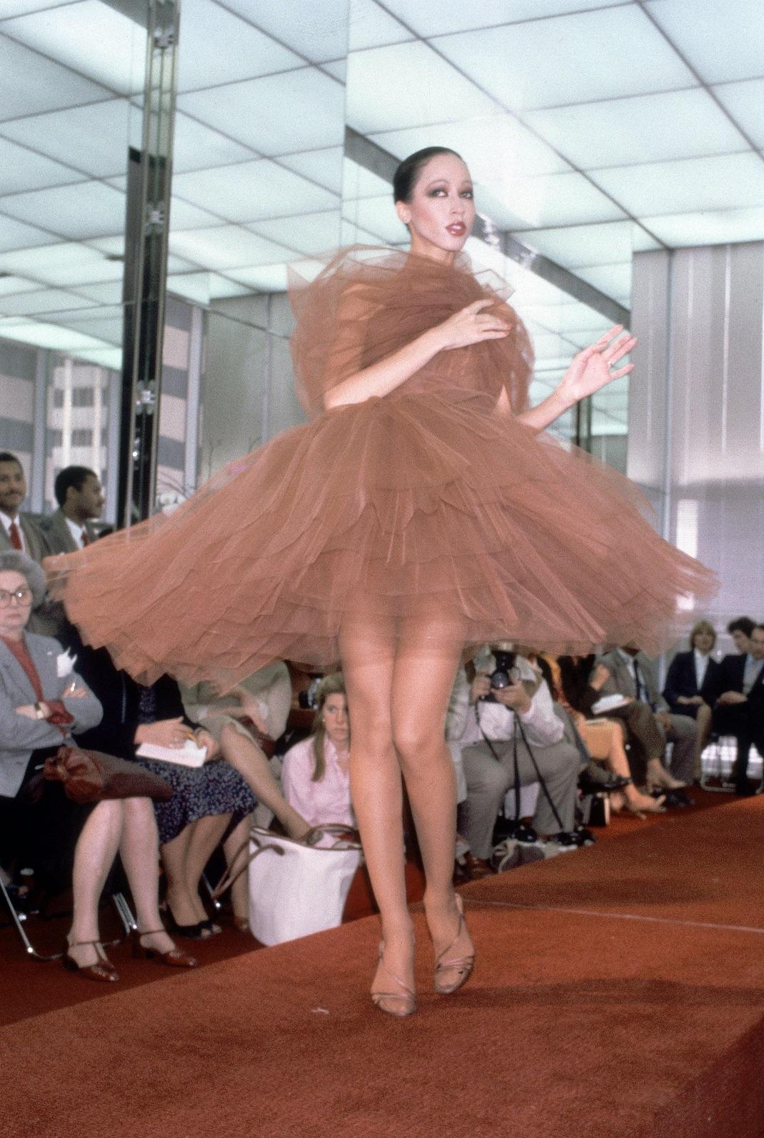 Fall/Winter fashion show στη Νέα Υόρκη το 1980 Roy Halston