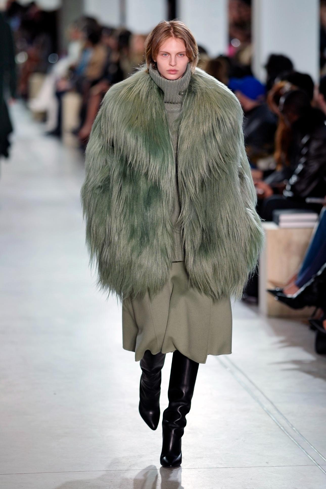 Michal Kors F/W 2025/ AP Images