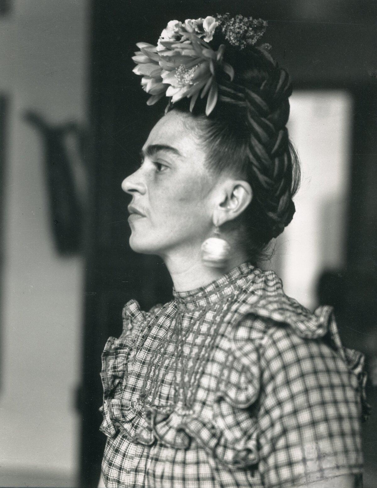  Φωτογραφία:  ﻿Throckmorton Fine Art /«Frida Kahlo Forever Yours» 