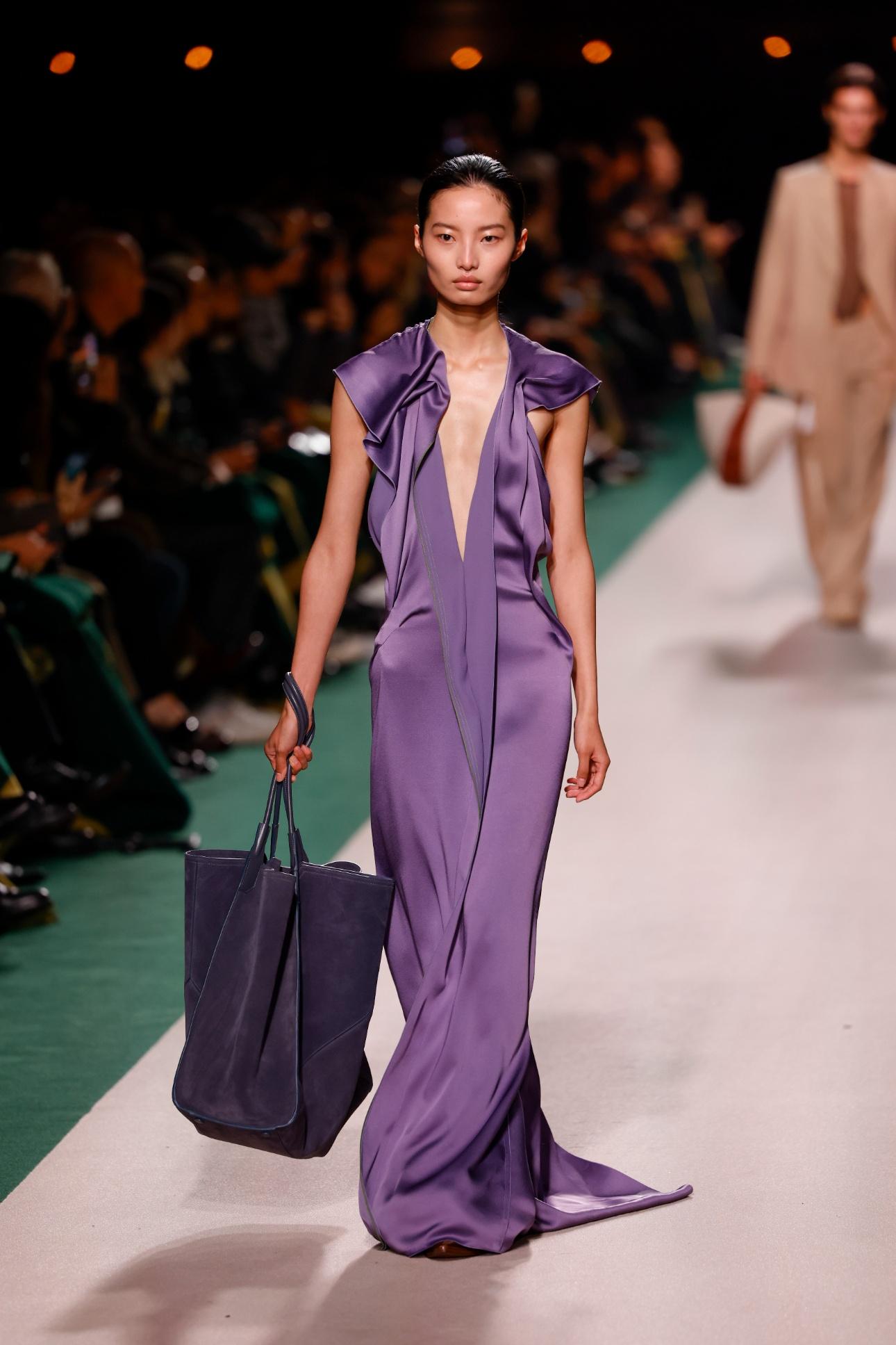 Victoria Beckham S/S 2025/ AP Images