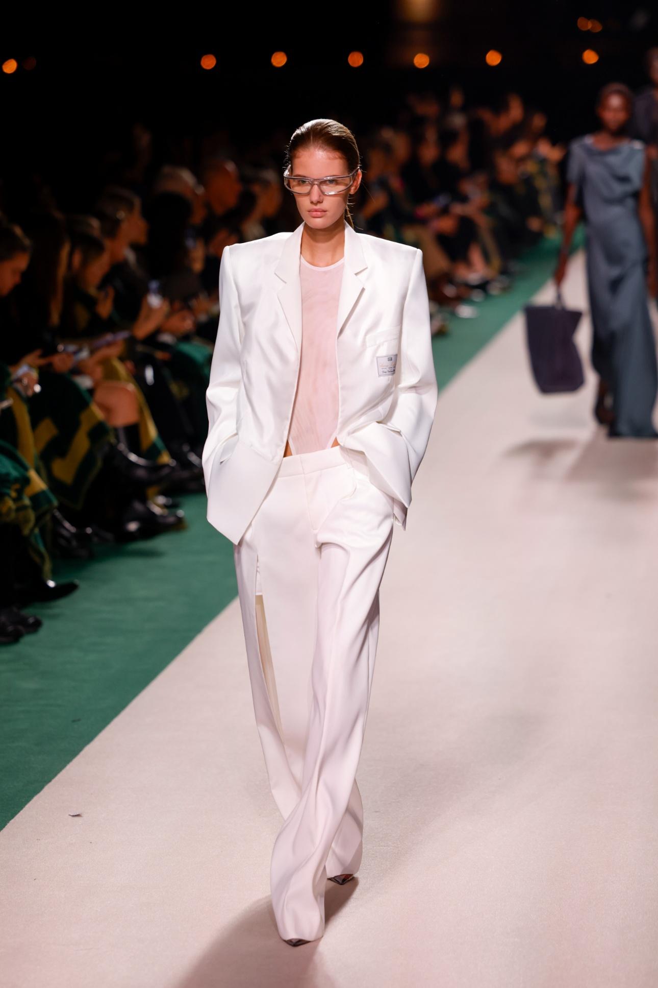 Victoria Beckham S/S 2025/ AP Images