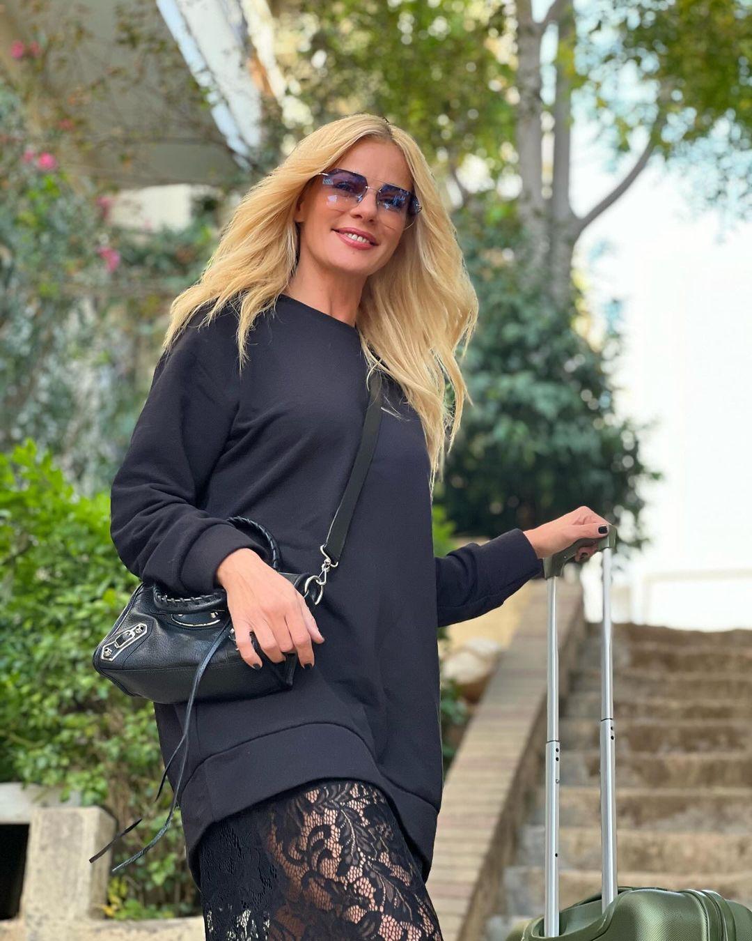 Ζέτα Μακρυπούλια/ @zeta_makripoulia_official