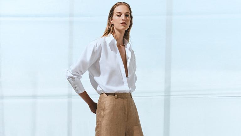 μοντέλο με πουκάμισο Massimo Dutti