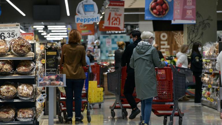 Στο εσωτερικό ενός σούπερ μάρκετ 