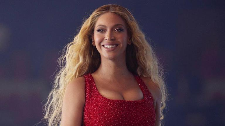 H Beyonce τιμά τους μαύρους σχεδιαστές 