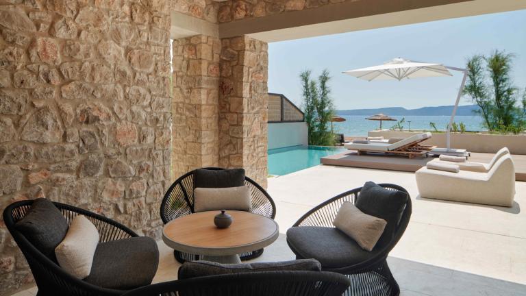 Tο W Costa Navarino στα “Top 50 Best Resorts in the World”, των Condé Nast Traveler Readers’ Choice Awards 2023