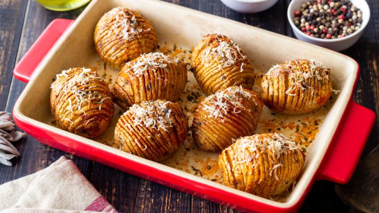 Πατάτες φούρνου Hasselback