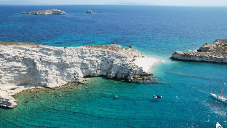 Ασπρονήσια, οι εξωτικές νησίδες του Ανατολικού Αιγαίου που θα σας μαγέψουν