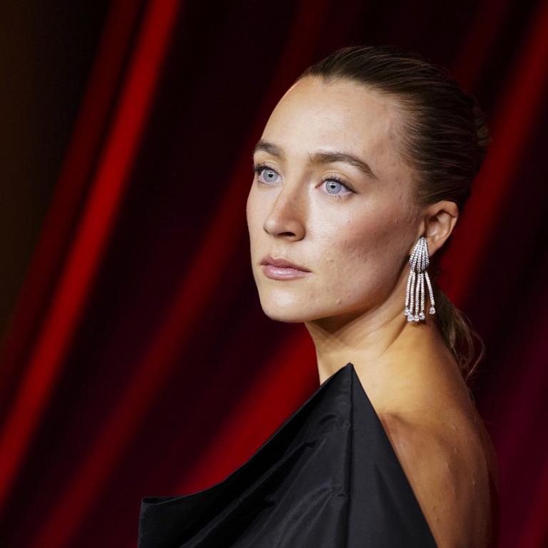 Η Saoirse Ronan αποκαλύπτει την αλήθεια για την ασφάλεια των γυναικών και γίνεται viral