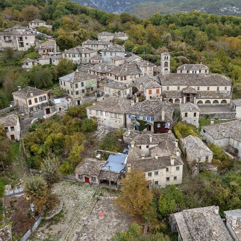 Γραφικός προορισμός στα Ζαγοροχώρια για τα Χριστούγεννα